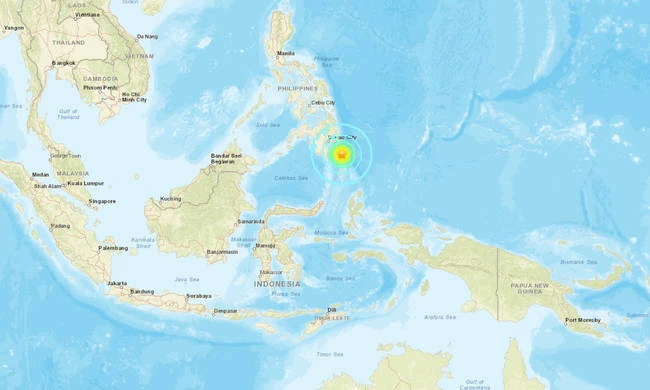 Ισχυρότατη σεισμική δόνηση μεγέθους 7,2 Ρίχτερ στις Φιλιππίνες – Συναγερμός για τσουνάμι